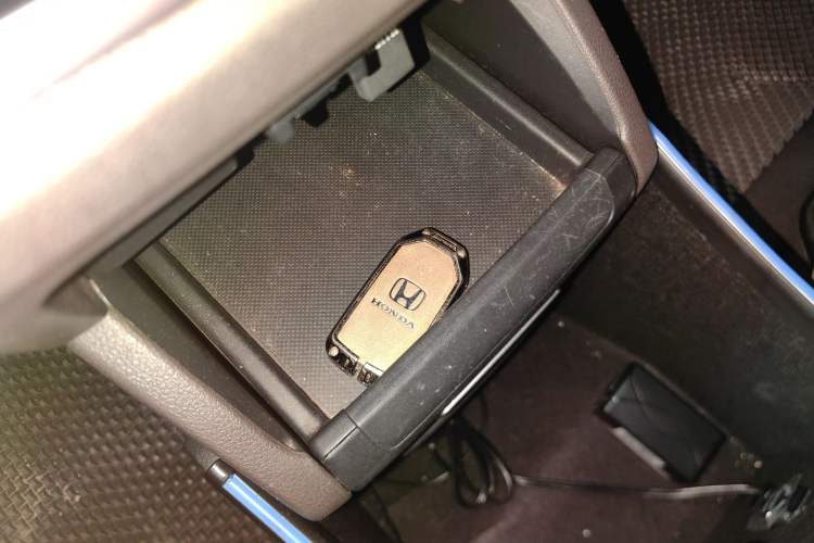 Used Honda Odyssey 2015 Revised 2.4L Luxury Edition