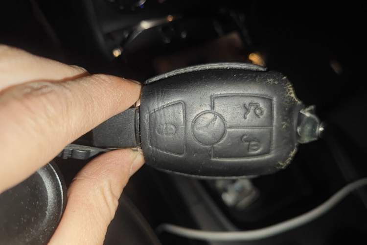 Used Mercedes-Benz B-Class 2015 B 200 Sport Edition Vehicle Key