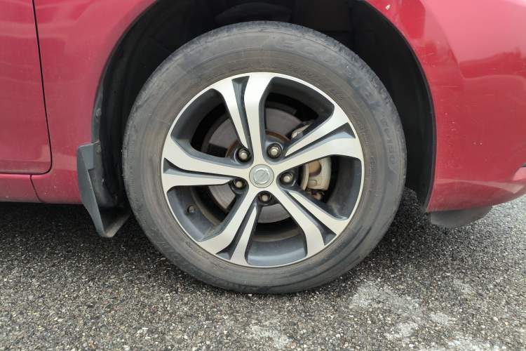 Used Nissan Tiida 2020 1.6L CVT Smart Drive Edition Right Front Wheel Hub