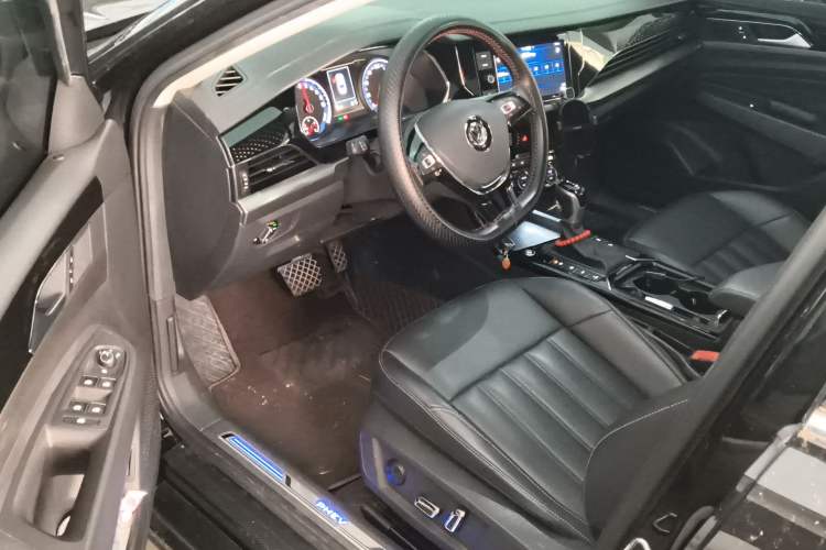 Used Volkswagen Passat New Energy 