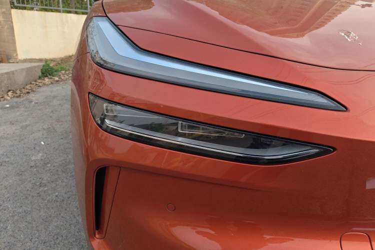 Used ONVO L60 2024 60 kWh Rear-Drive Version