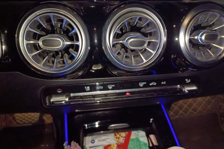 Used Mercedes-Benz B-Class 2021 B 200 Sport Edition Audio And AC Panel