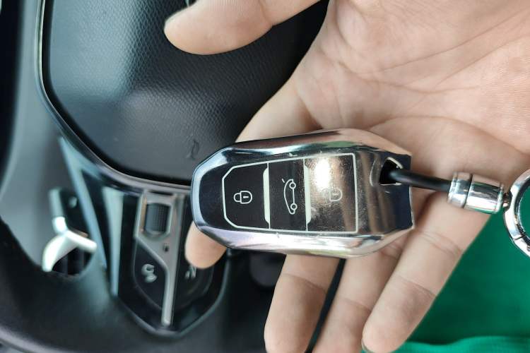 Used Peugeot 5008 2017 350THP 7-Seater Elite Edition