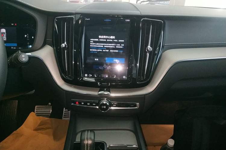 Used Volvo XC60 2022 B5 4x4 Smart & Advanced Sport Edition