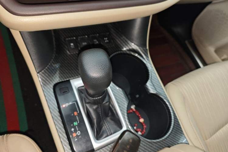 Used Toyota Highlander 2018 2.0T Four-Wheel Drive Elite Edition 7 Seats China V Standard
