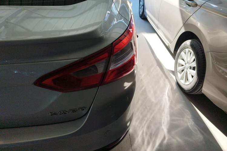 Used Ford Focus 2012 Sedan 1.6L Manual Fashion Edition
