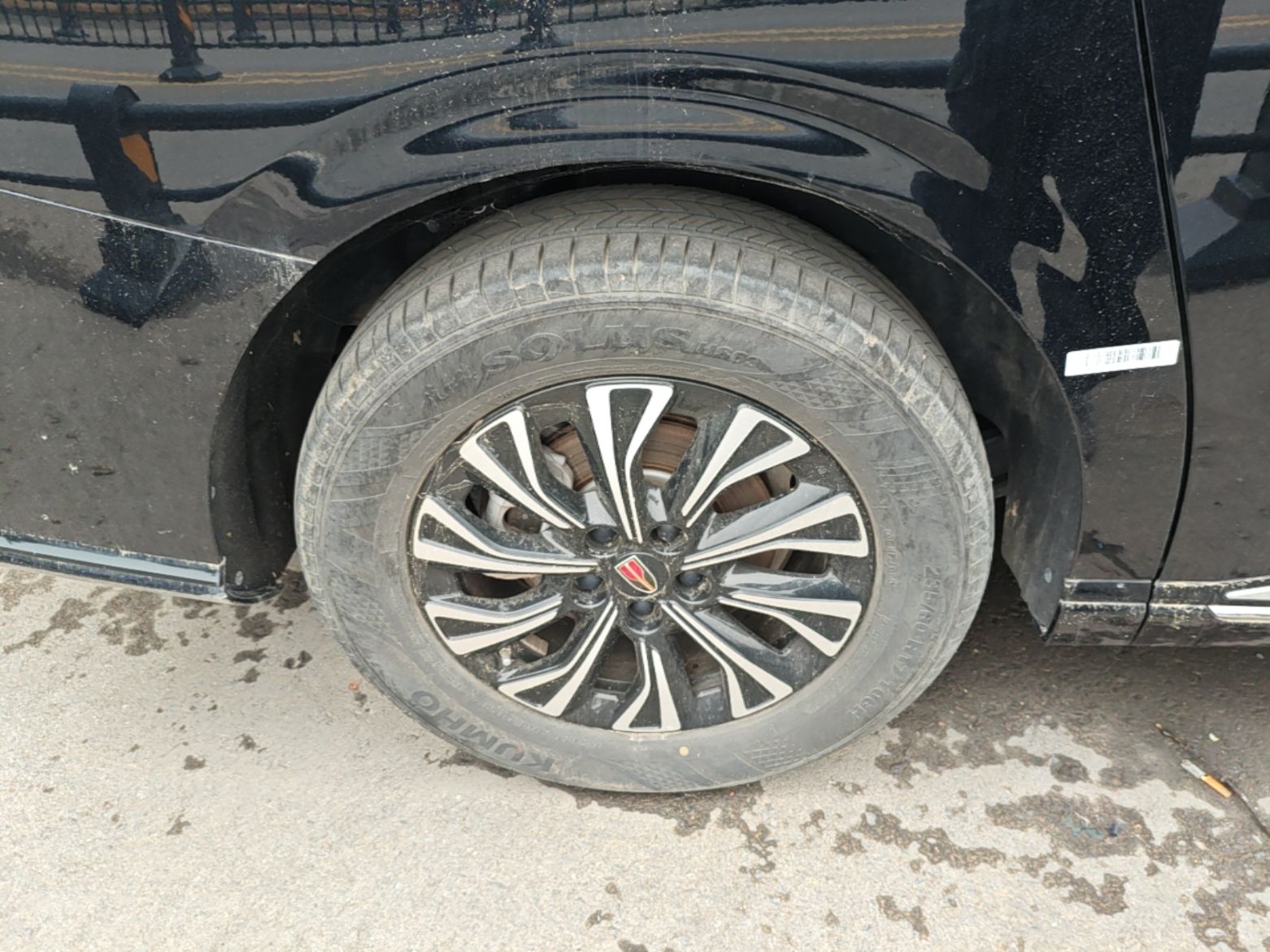 Hongqi HQ9 PHEV 2024 2.0T Four-Wheel Drive Business Edition — снимка 11