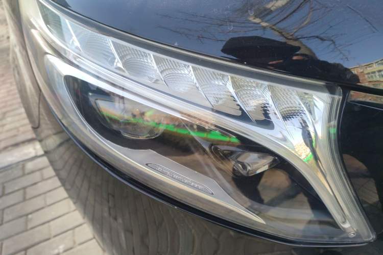 Used Mercedes-Benz V-Class 2021 V 260 Avantgarde Edition