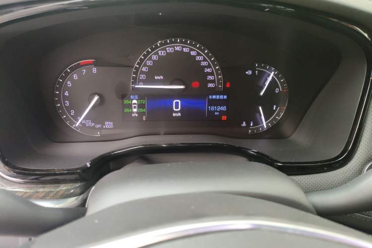 Used Cadillac XT5 2018 25T Tech Model Instrument Cluster