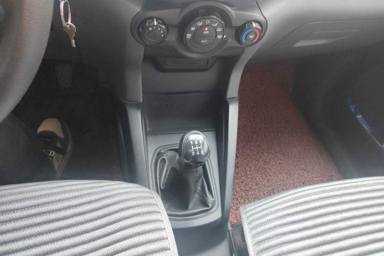 Used Ford EcoSport 2013 1.5L Manual Comfort Model