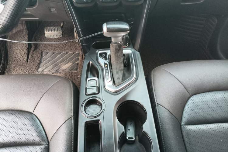 Used GAC Trumpchi GS4 2017 235T G-DCT Two-Wheel Drive Luxury Edition
