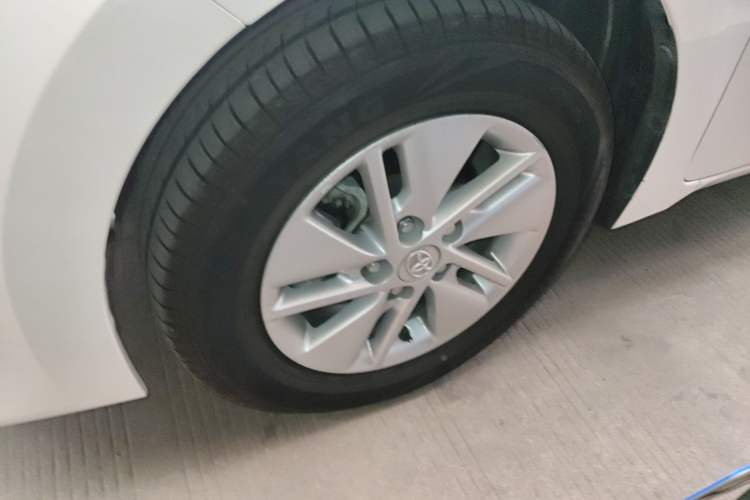 Used Toyota Corolla 2014 1.6L CVT GL Exterior 4