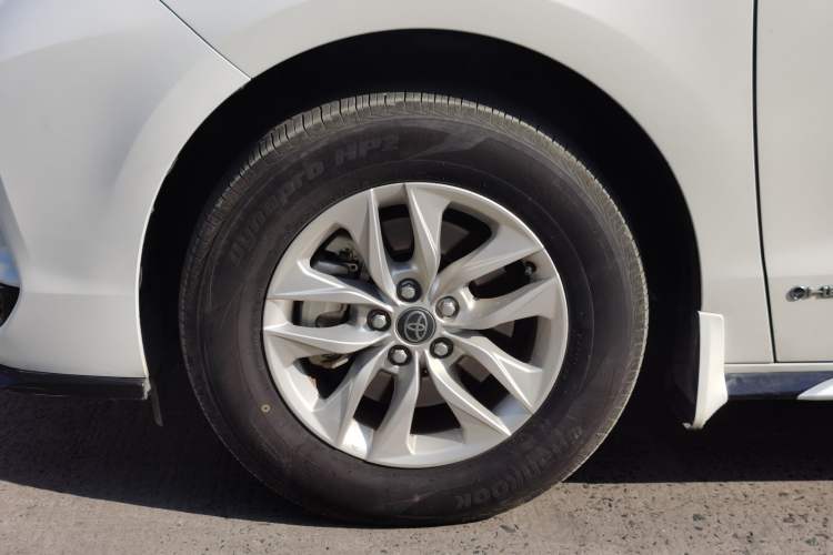 Used Toyota Granvia 2024 2.5L Hybrid Comfort Edition