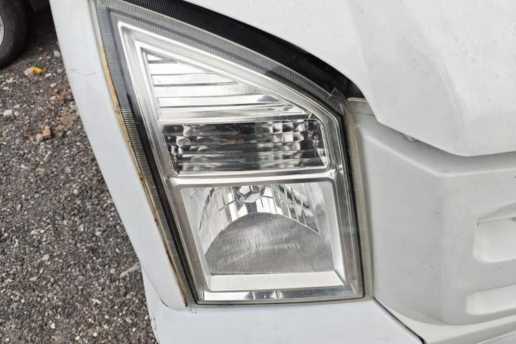 Used Ruichi EC35 2021 EC35 II Standard Edition 38.7 kWh Right Front Headlight