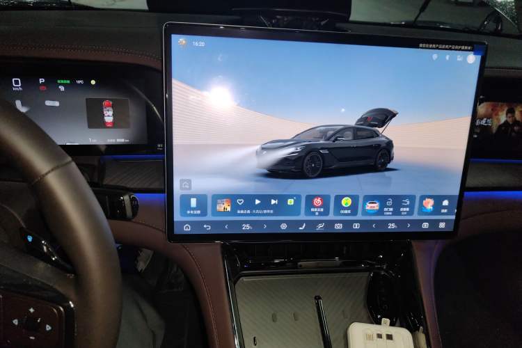 Used Denza Z9GT 2024 630 All-Wheel Drive Pro Version
