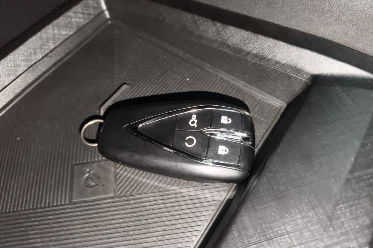 Used CHANGAN UNI-V 2022 1.5T Sport Edition Vehicle Key