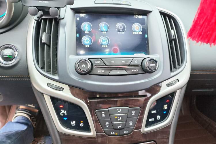 Used Buick LaCrosse 2013 2.4L SIDI Elite Comfort Version