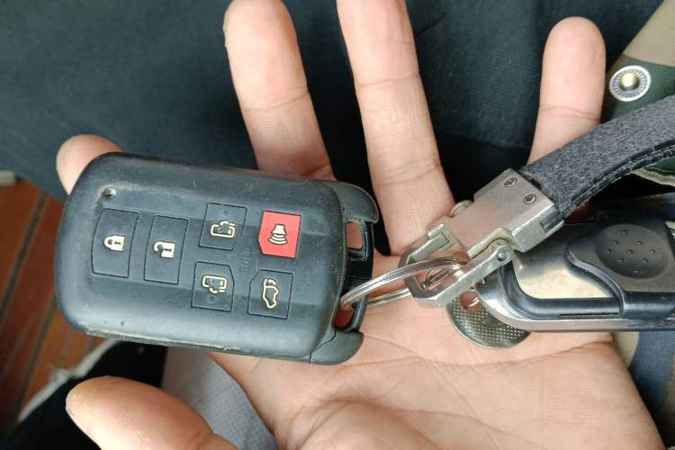 Used Toyota SIENNA  Vehicle Key