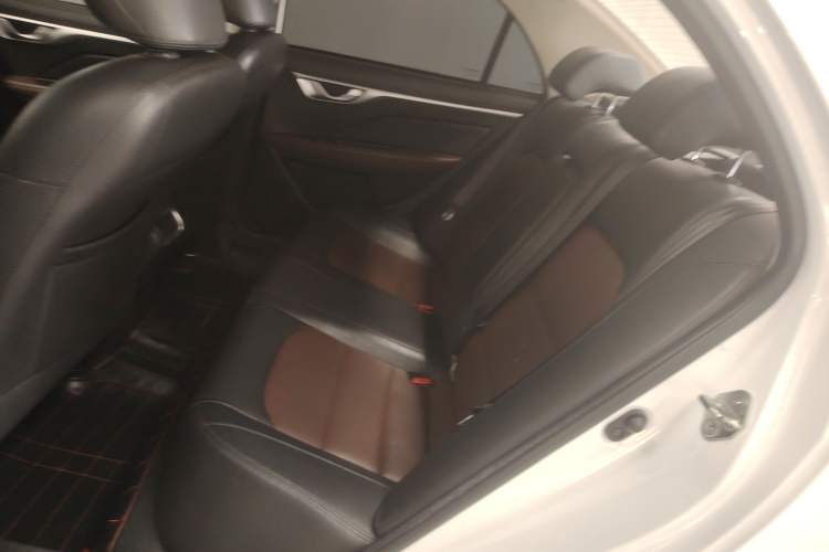 Used Geely Auto Vision 2018 1.5L Automatic Happiness Edition Left Rear Seat