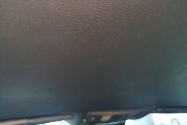 Used Mercedes-Benz SLK-Class 2011 SLK 200 Fashion Model
