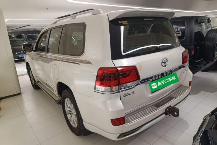 Used Toyota Land Cruiser 2017 4.0 GX-R Aluminum Wheels No Sunroof High-End Version—Middle East Market