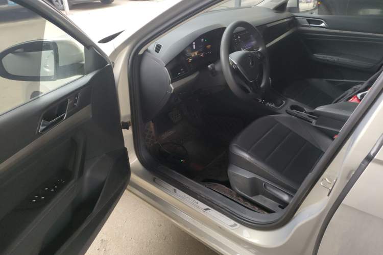 Used Volkswagen Lavida 2019 1.5L Automatic Comfort Edition China VI Standard