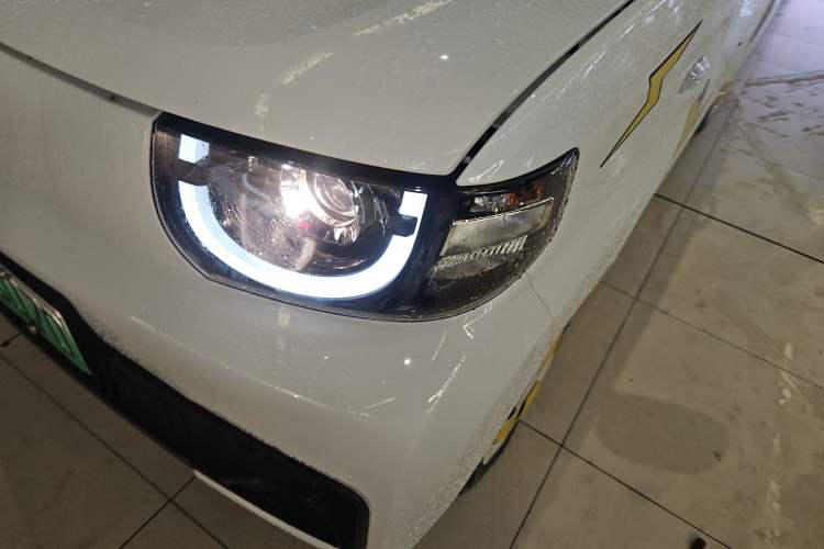 Used Chery New Energy QQ Ice Cream 2022 170km Sundae Phosphate Lithium-Ion Left Front Headlight