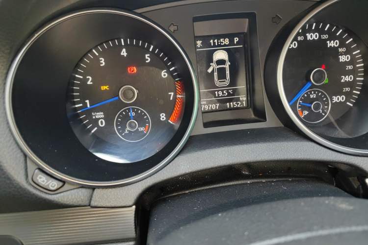 Used Volkswagen Golf 2013 2.0 TSI GTI Convertible Odometer Close Up