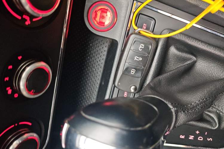 Used Volkswagen Lavida 2017 1.6L Automatic Comfort Edition
