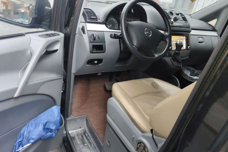 Used Mercedes-Benz Vito 2011 2.5L Elite Edition