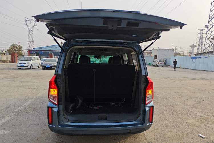 Used Wuling Hongguang PLUS 2020 1.5L Manual Comfort 7-Seater