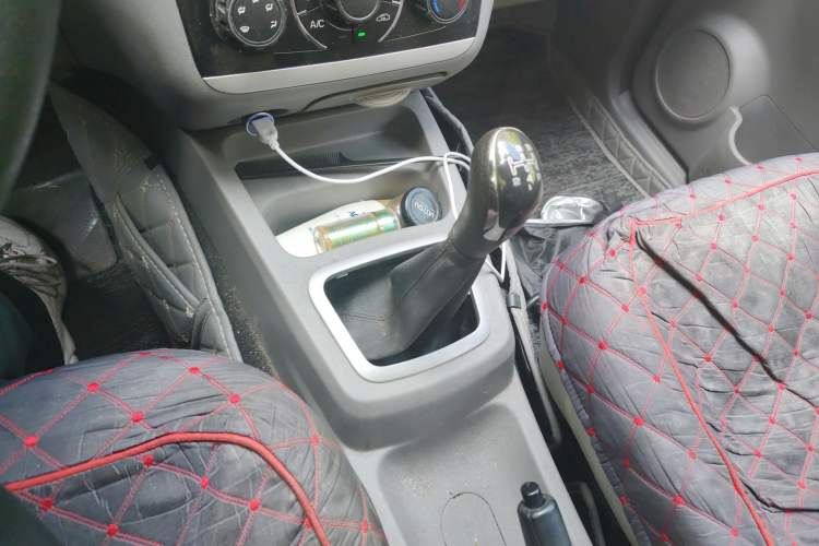 Used BAIC Changhe M50S 2015 1.5L facelift economy class DAM15DL