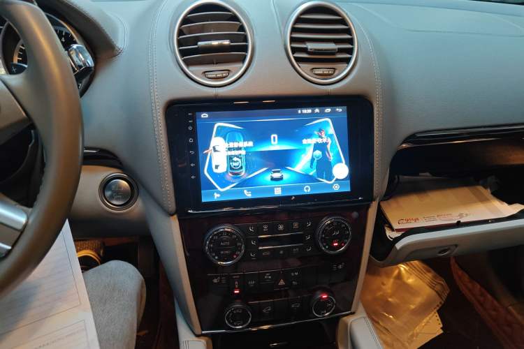 Used Mercedes-Benz GL-Class 2008 GL 450 4MATIC Prestige Edition Audio And AC Panel