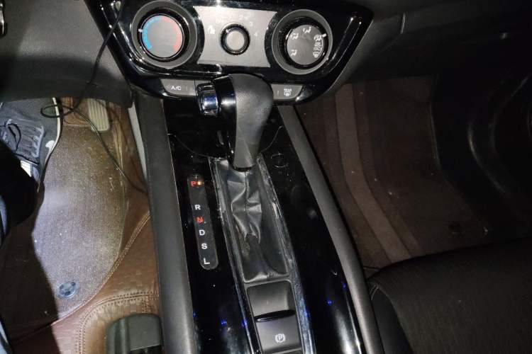 Used Honda Vezel 2020 1.5L CVT Pioneer Edition
