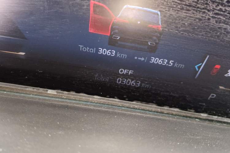 Used BMW X5 2025 Model, xDrive 30Li Prestige M Sport Night Package Odometer Close Up