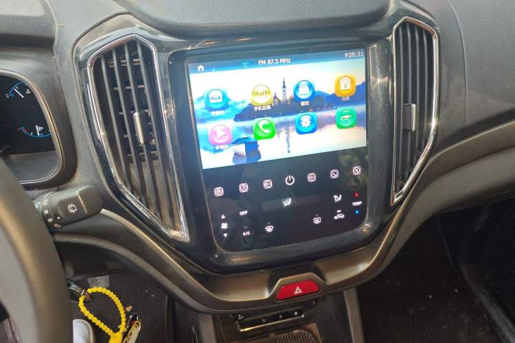 Used CHANGAN OSHAN CX70 2016 1.6L Manual Luxury Model
