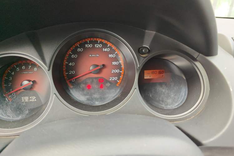 Used Everus S1 2014 1.3L Manual Comfort Edition
