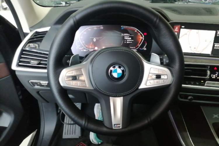 Used BMW X5 2022 Restyled xDrive 30Li Luxury Version M Sport Package