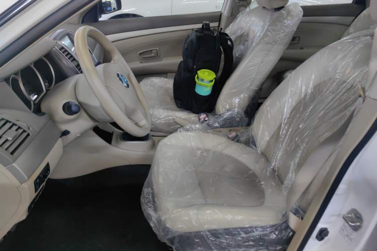 Used Dongfeng Junfeng E11K 2021 60.43 kWh Battery-Swap Version Left Front Seat