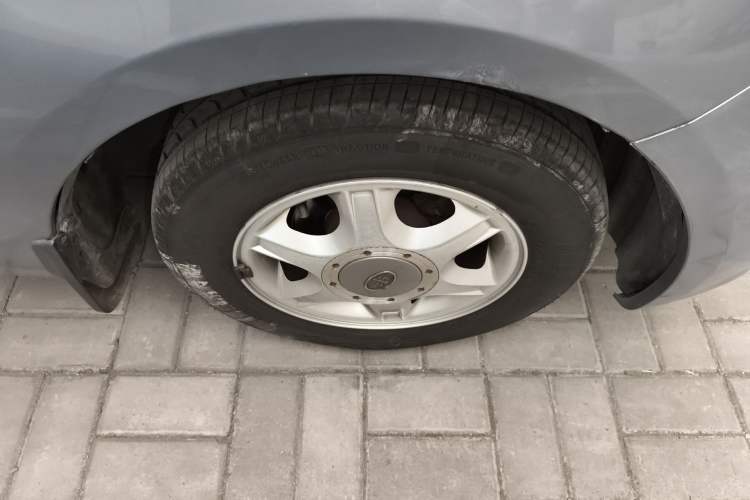 Used FAW Xiali N5 2011 1.0L Manual Standard Edition Right Front Wheel Hub