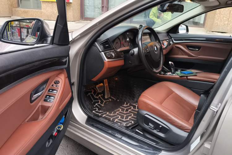 Used BMW 5 Series 2014 525Li Leading Model