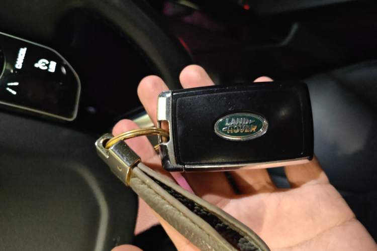 Used Land Rover Discovery 2020 3.0 SC V6 SE