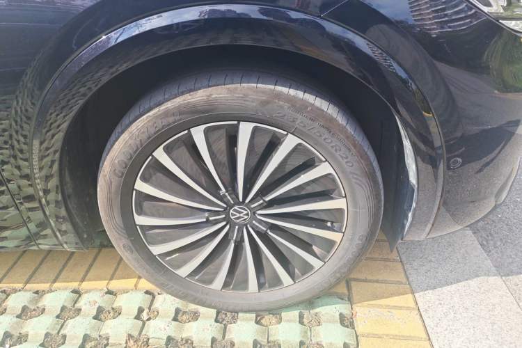 Used Volkswagen Viloran 2022 380TSI Prestige Edition
