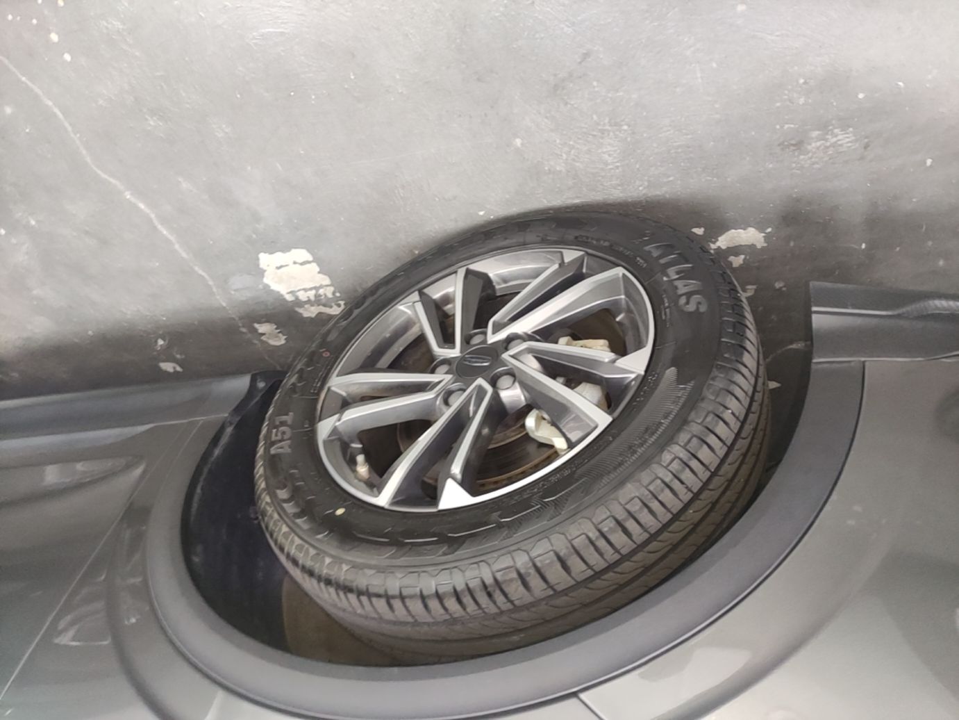 Geely Auto Coolray 2023 1.5T DCT Platinum Edition — снимка 10