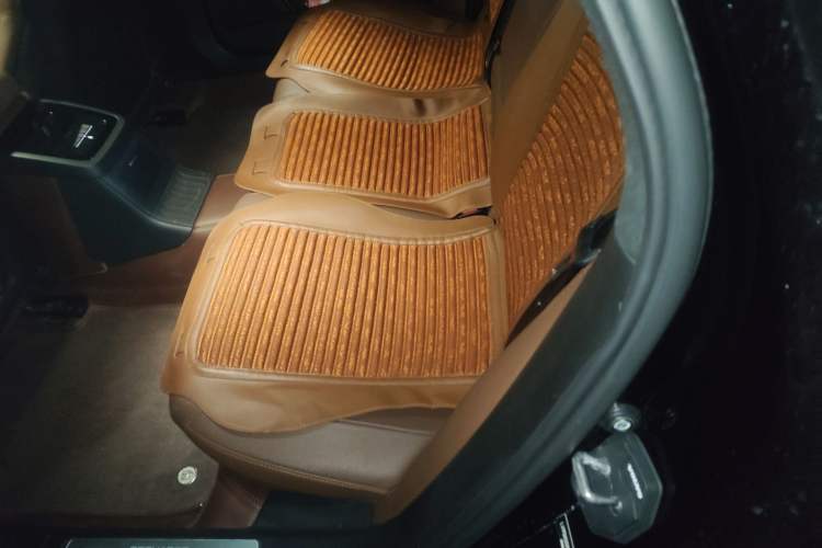 Used Volvo S90 New Energy 2023 T8 Plug-in Hybrid All-Wheel Drive Long-Range Zhiyi Luxury Edition Left Rear Seat