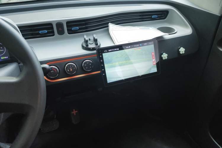 Used Wuling Hongguang MINIEV 2020 Zizai Version Lithium-NMC Audio And AC Panel