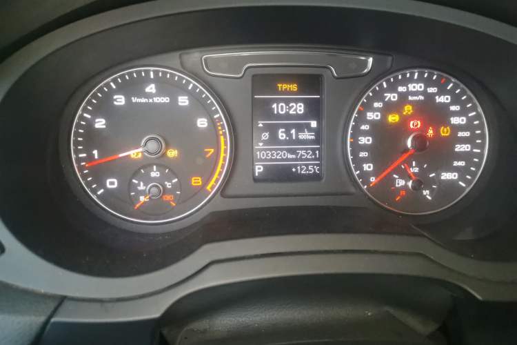 Used Audi Q3 2018 30th Anniversary Edition 30 TFSI Standard Model
