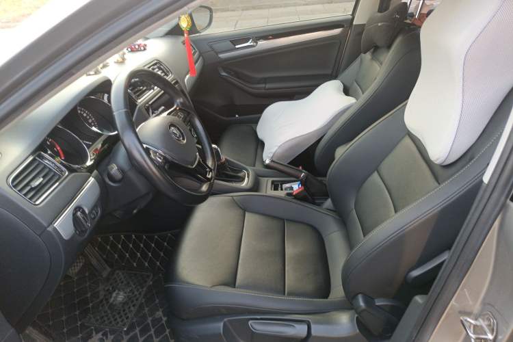 Used Volkswagen Sagitar 2018 1.6L Automatic Comfort Model Left Front Seat