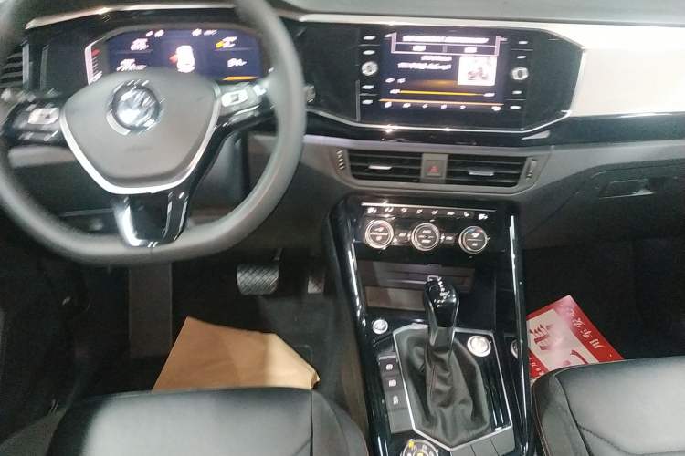 Used Volkswagen Tayron 2019 330TSI All-Wheel-Drive Luxury Plus Model China VI Standard Audio And AC Panel