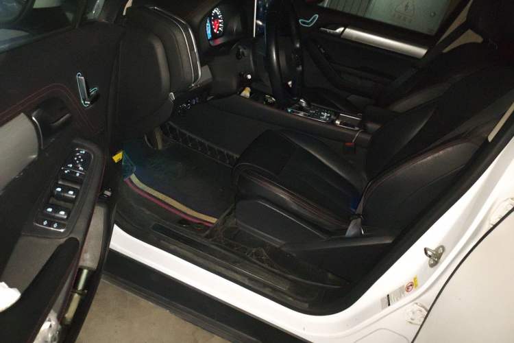 Used BYD Tang New Energy 2018 DM 2.0T All-Wheel Drive Smart Connect Advanced Model 7 Seats China V Emission Standard
